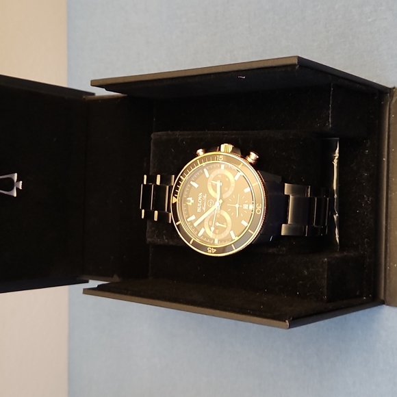 Bulova black metal watch 44mm - Picture 1 of 4